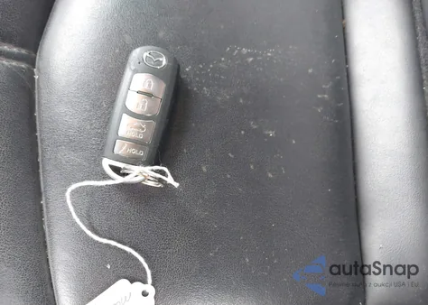 2018 Mazda Mazda3 Touring из США, поврежденный, VIN 3MZBN1V31JM248529